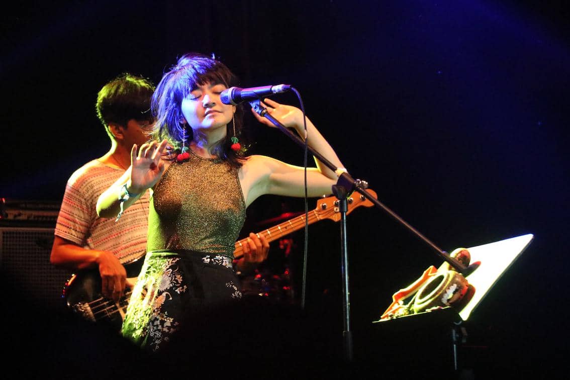 5 Penampilan Musisi Indonesia yang Dijamin Bikin Baper | IDN Times
