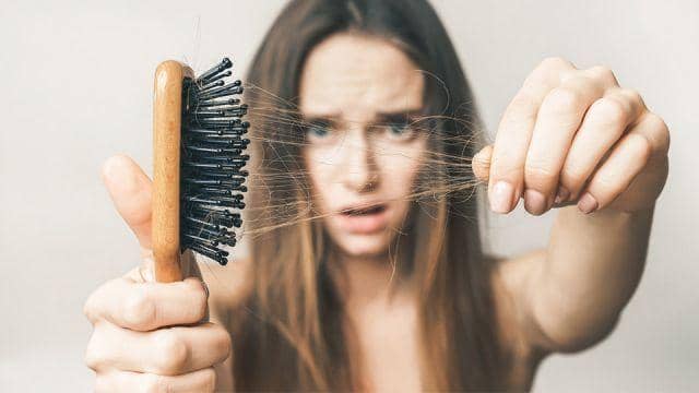 Sebab Rambut Rontok 5 Penyebab Rambut Rontok Parah Yang Wajib Kamu Tau | Popbela.com
