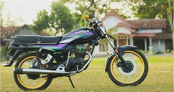 Dikenal Bermesin Tangguh, Ini Generasi Honda GL di Indonesia | IDN Times
