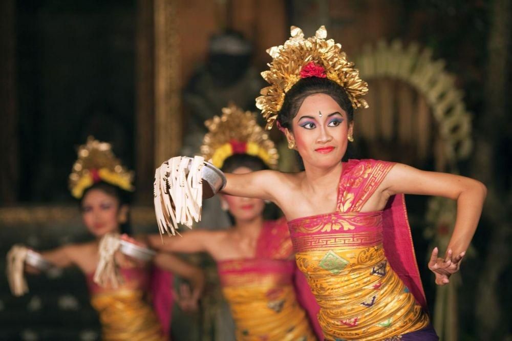 ilustrasi tari pendet (wikimedia.org/Christopher Michel)