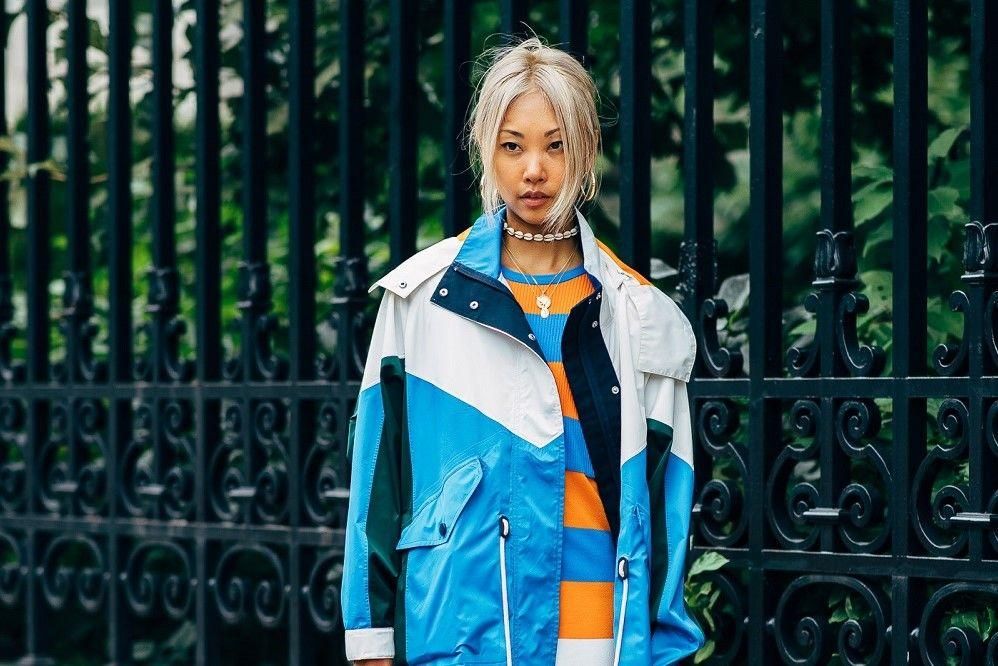 Ini Lho 12 Pilihan Warna yang Cocok Dipasangkan dengan Biru