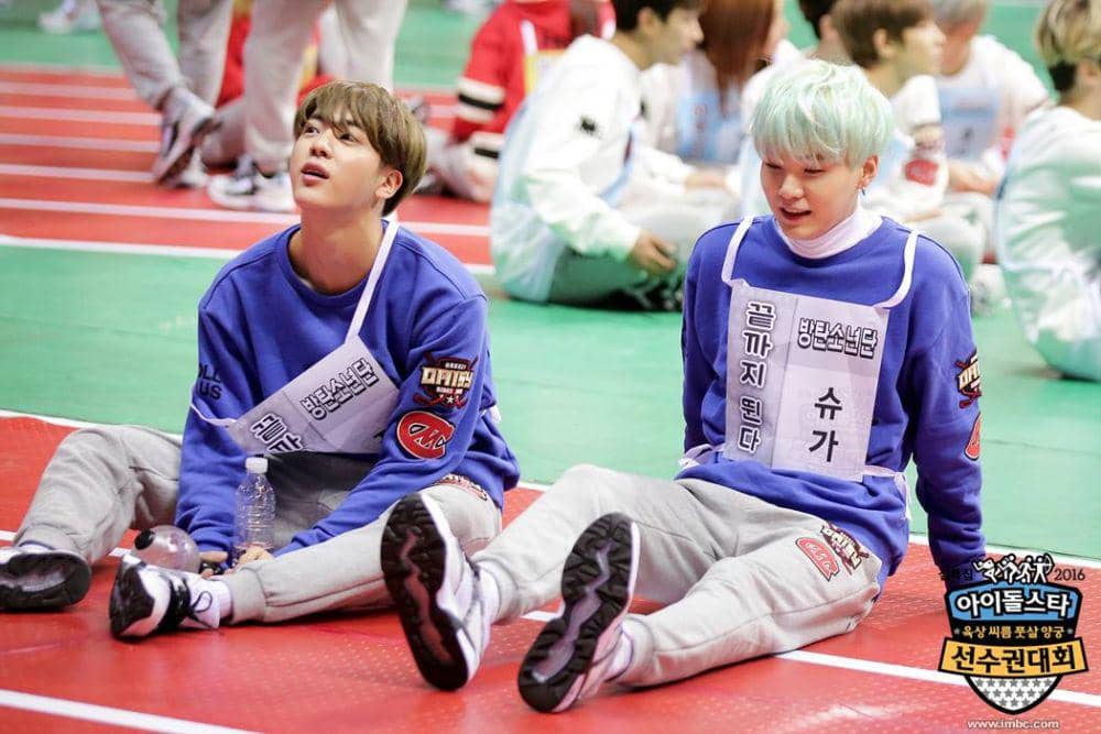 9 Potret Kebersamaan Suga dan Jin, 'Hyung'-nya Member BTS | IDN Times