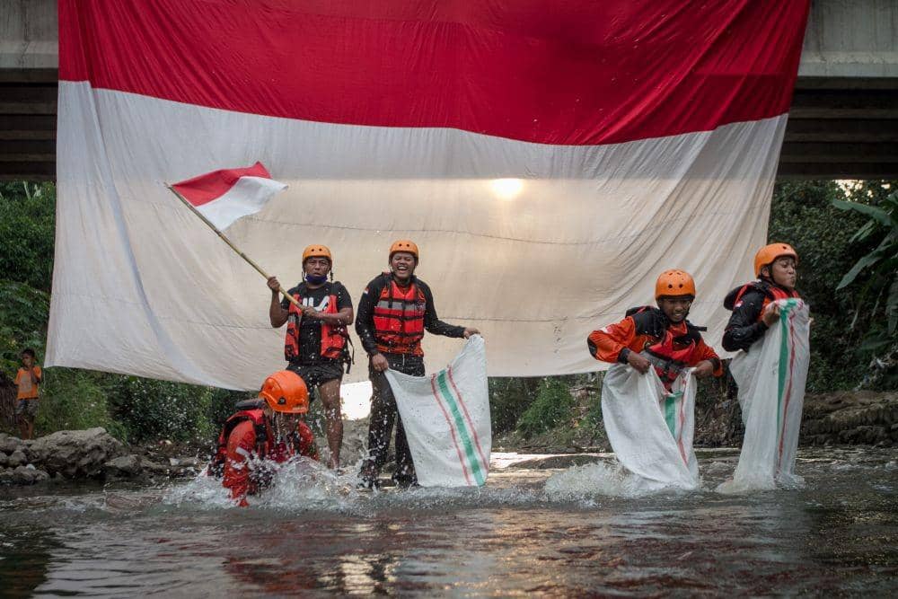 ilustrasi lomba balap karung (ANTARA FOTO/Mohammad Ayudha)