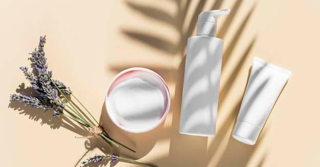 21 Rekomendasi Skincare Remaja yang Cocok dan Aman