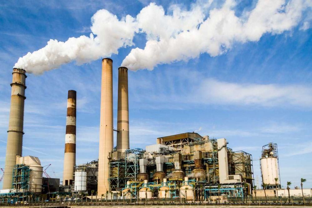 Manufaktur Masih Ekspansi, tapi Produksi dan Optimisme Mulai Lesu