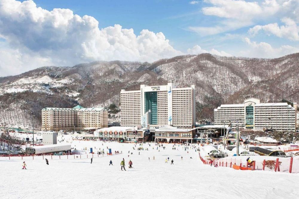 potret Vivaldi Park Ski World yang dipenuhi salju (instagram.com/sonohotels)