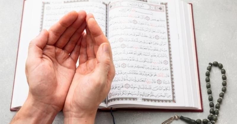 Manfaat Membaca Surah Al Ikhlas 100 Kali, Pembuka Pintu Surga
