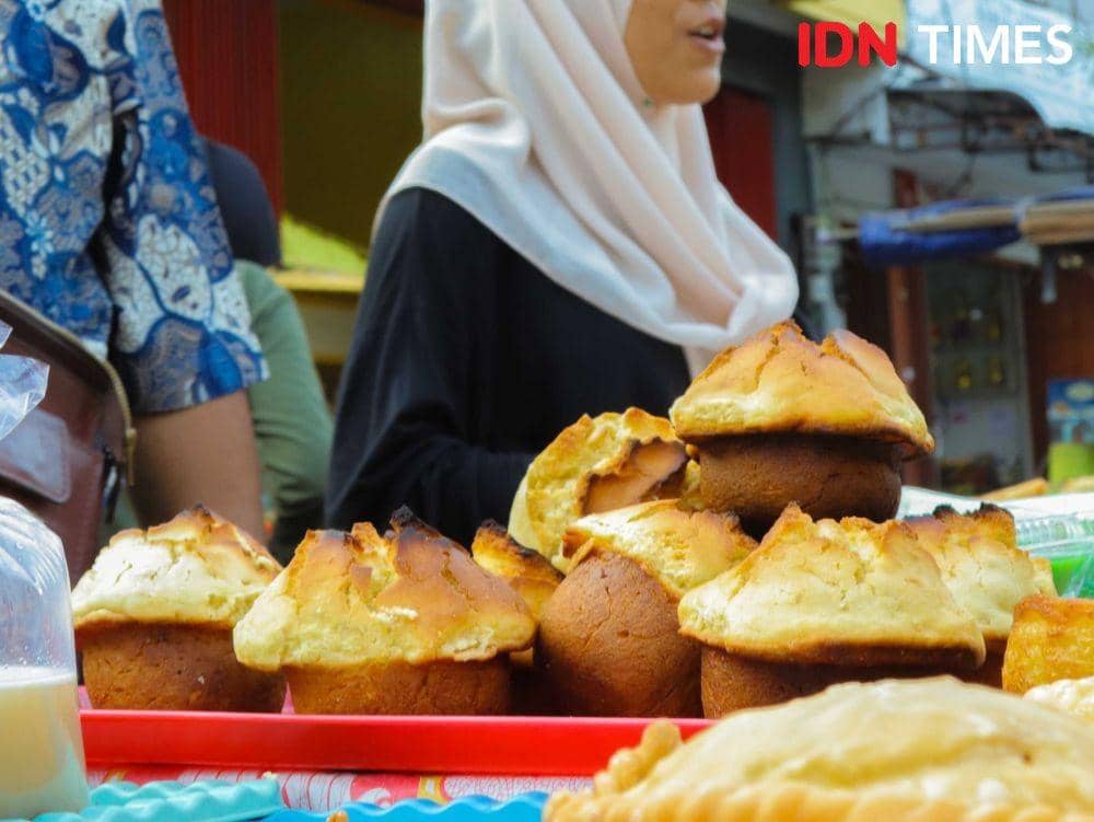 kue pukis arab (idntimes.com/Reza Iqbal)