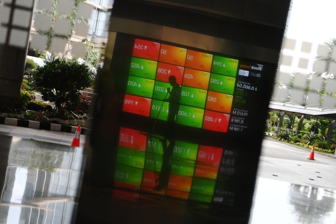 IHSG Diproyeksi Melemah Secara Teknikal Dibayangi Normalisasi Harga Minyak