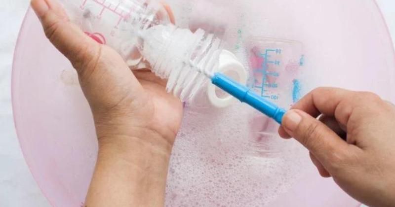 5 Rekomendasi Sikat Botol dan Dot Bayi Beserta Harganya