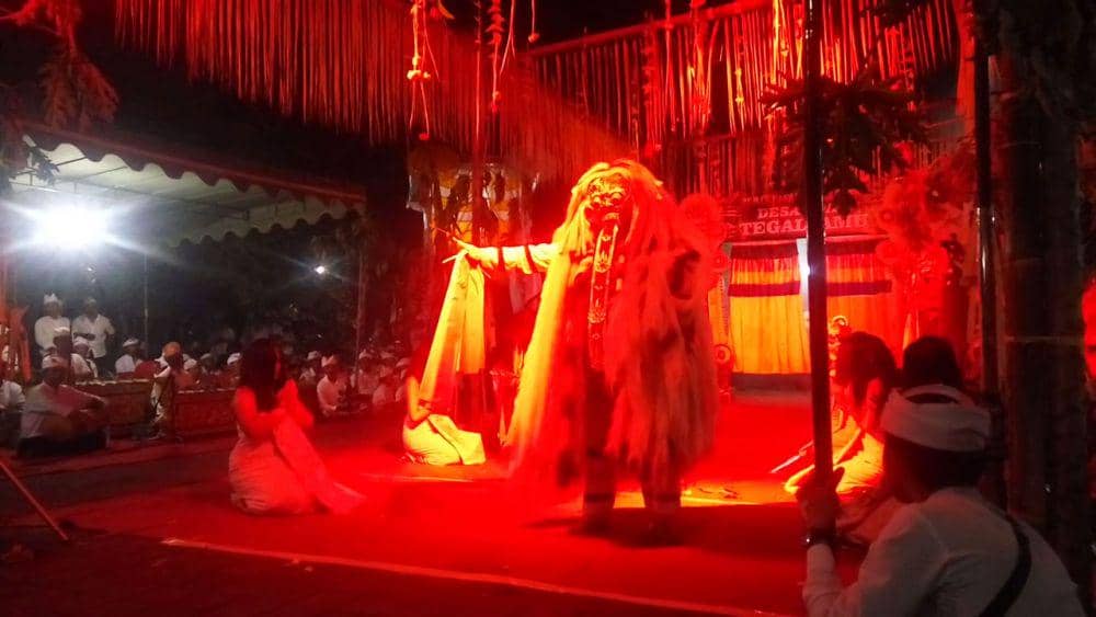 [QUIZ] Pilih Satu Lokasi, Hantu Bali Ini Mungkin Mendekati Kamu | IDN ...