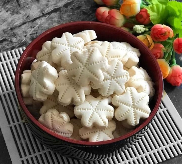 Resep Kue Bangkit Khas Riau | IDN Times
