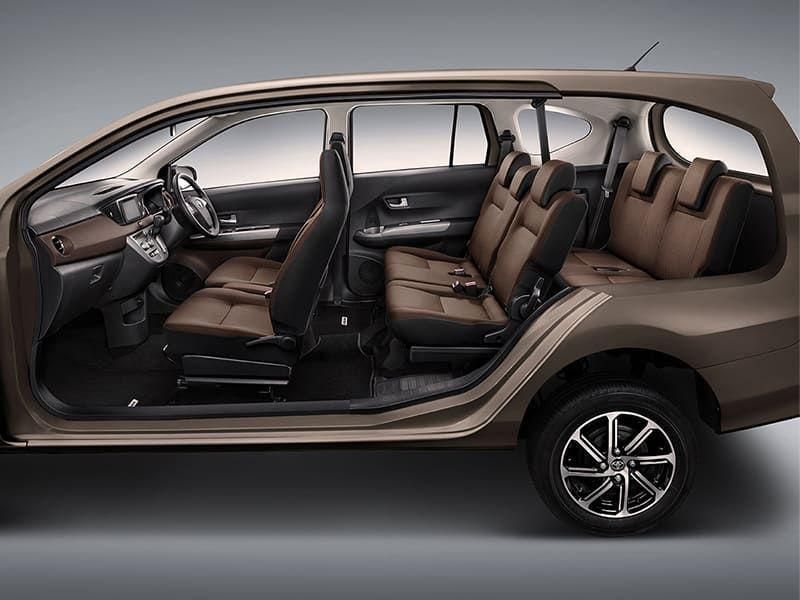 desain interior Toyota Calya (toyota.astra.co.id)