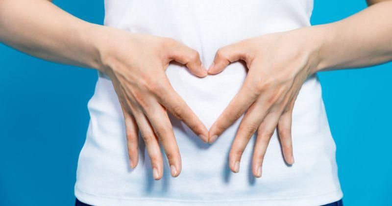 5 Cara Mudah Menjaga Kesehatan Usus saat Berpergian