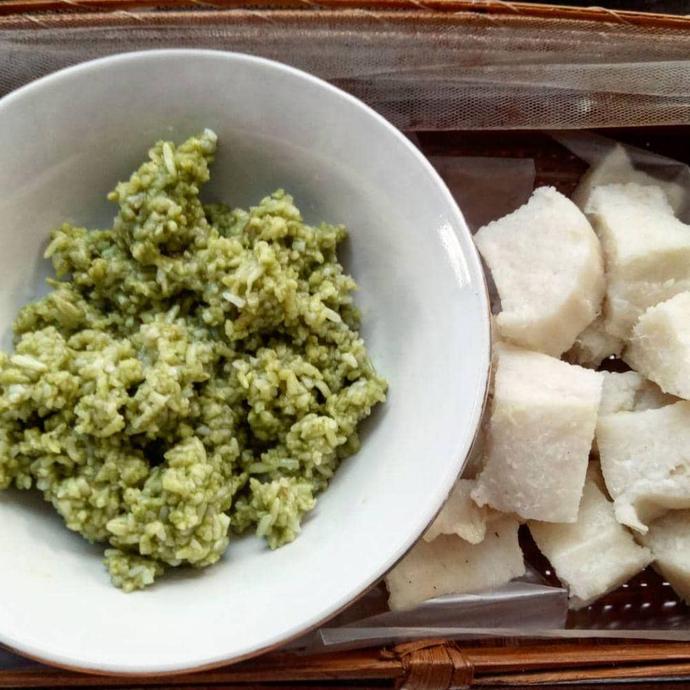 poteng reket (instagram.com/roshasilvia)