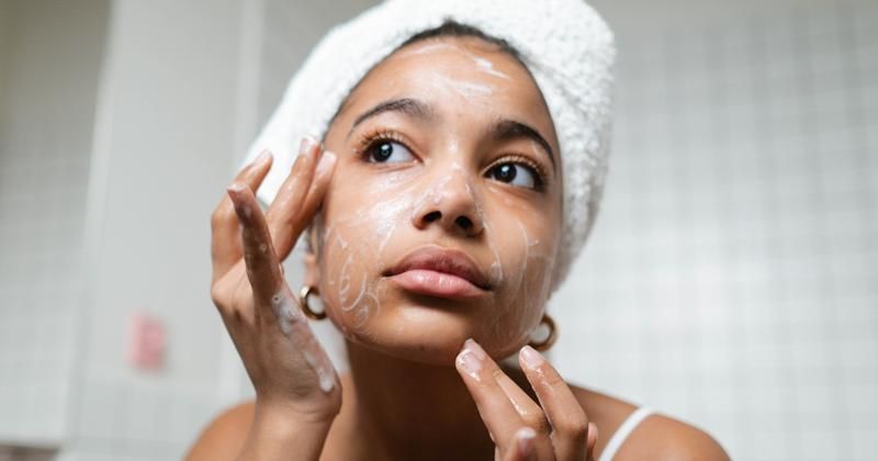 10 Rekomendasi Face Wash untuk Kulit Kombinasi