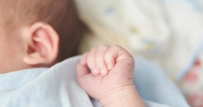 Penyebab Bayi Lahir dengan Kelainan pada Jari Tangan dan Kaki | Popmama.com
