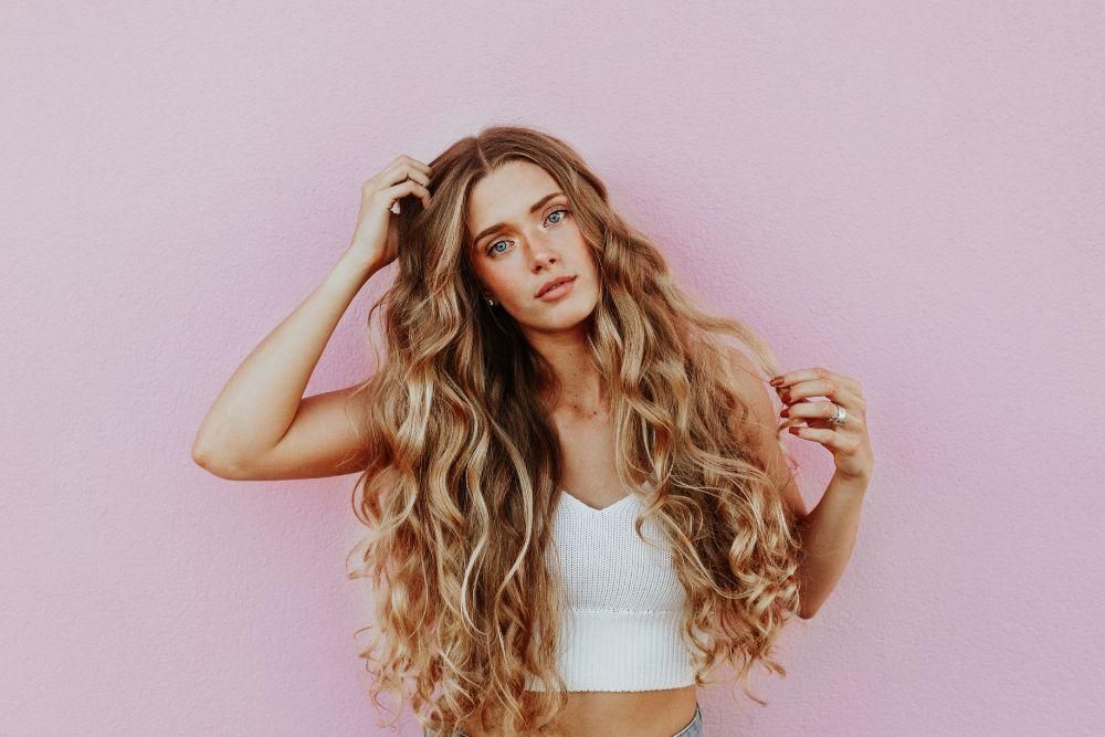 Ini Warna Rambut yang Cocok untuk Kulit Sawo Matang 