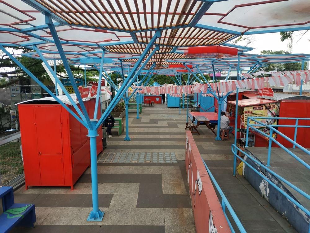 Teras Cihampelas Bandung sepi pengunjung. IDN Times/Debbie Sutrisno