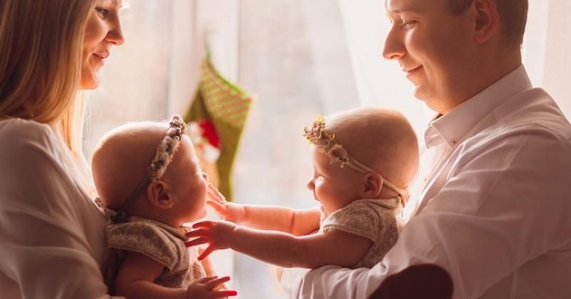 8 Arti Mimpi Punya Anak Kembar, Tanda Kebahagiaan?