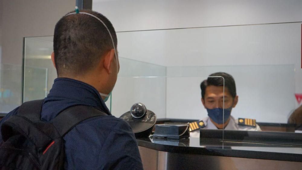 10 Hal yang Paling Sering Ditanyakan Petugas Imigrasi Bandara