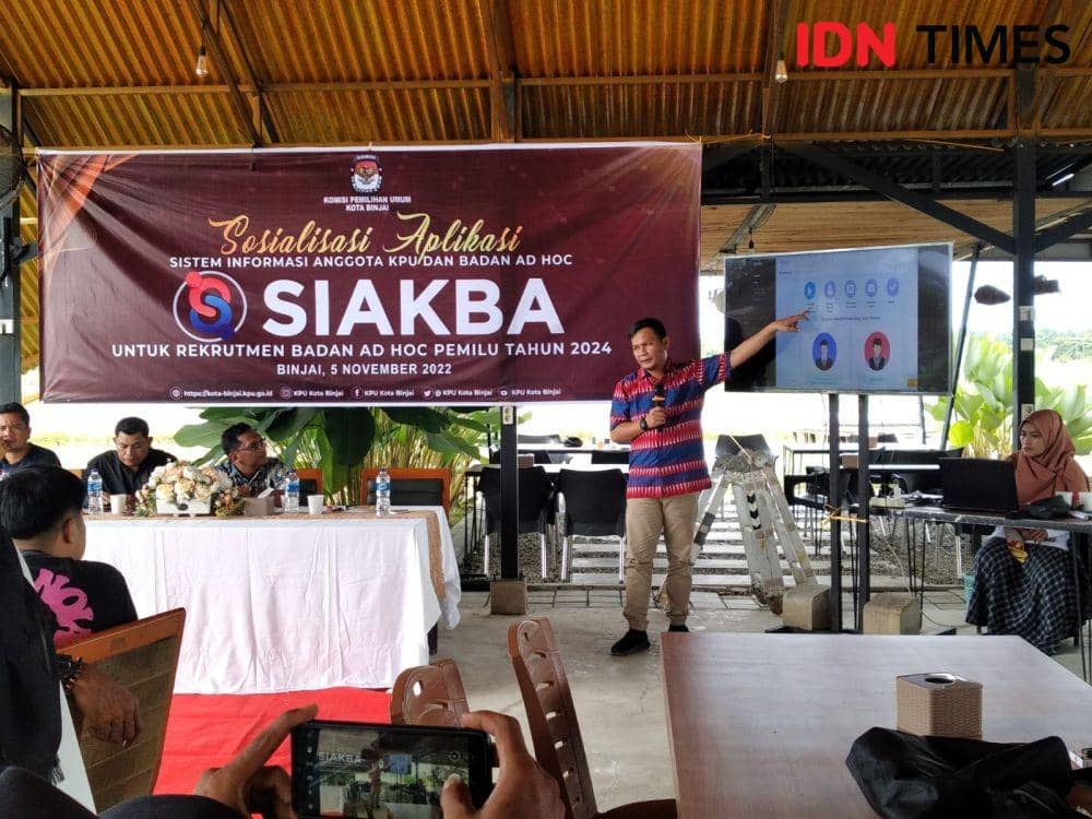Syaiful Azhar KPU Binjai Perkenalkan Aplikasi SIAKBA ke Pengguna Medsos | IDN Times Sumut