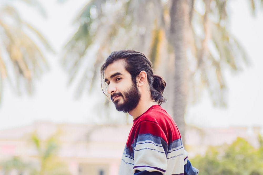 Ali Regal Rapi 5 Style Rambut Gondrong agar Terlihat Rapi dan Keren | IDN Times Kaltim