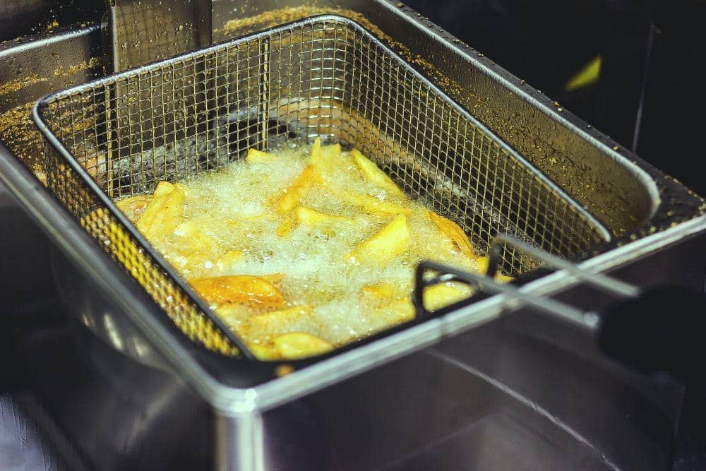 Metode Deep Frying Mengenal Metode Deep Frying untuk Masakan Krispi | IDN Times
