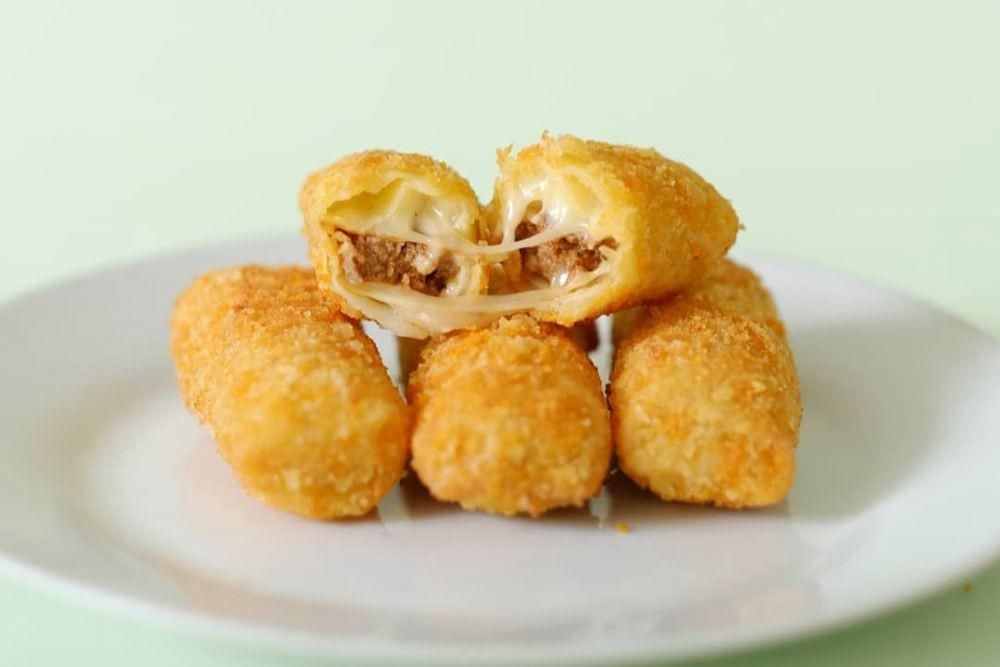 Resep Membuat Risol Bolognese, Seenak Itu!