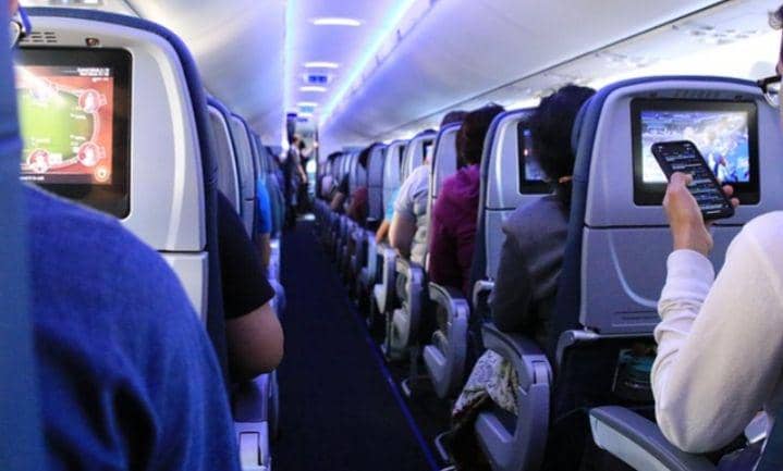pemula wajib tahu! 6 langkah yang harus dilakukan jika... 7 Cara Naik Pesawat bagi Pemula, biar Perjalanan Lancar | IDN Times