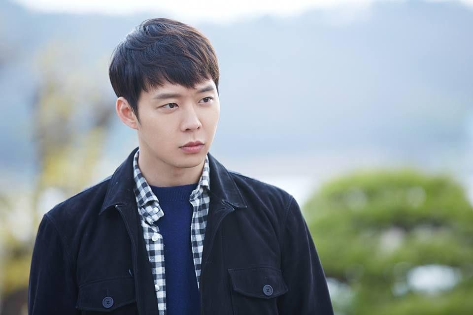 Yoochun eks JYJ (soompi.com)