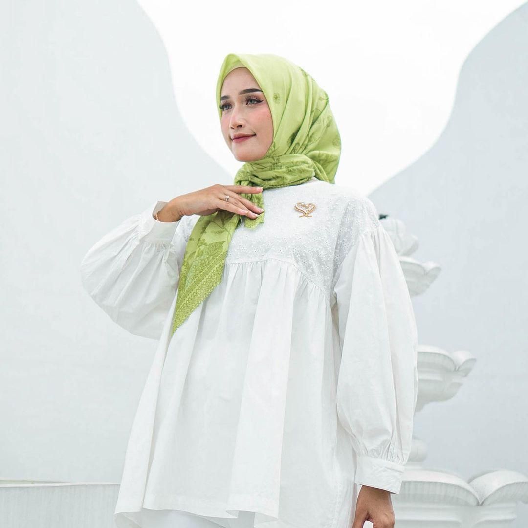 instagram.com/shasa.scarves