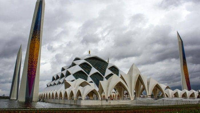 Masjid Al-Jabbar (news.detik.com)