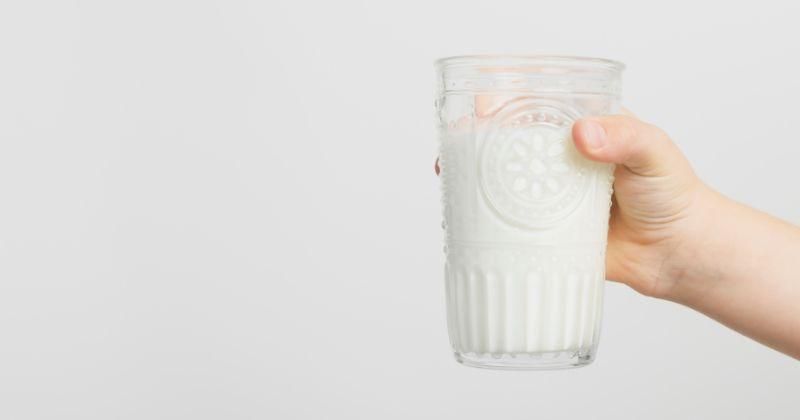 Apa itu Susu Evaporasi dan Contohnya yang Baik untuk Anak