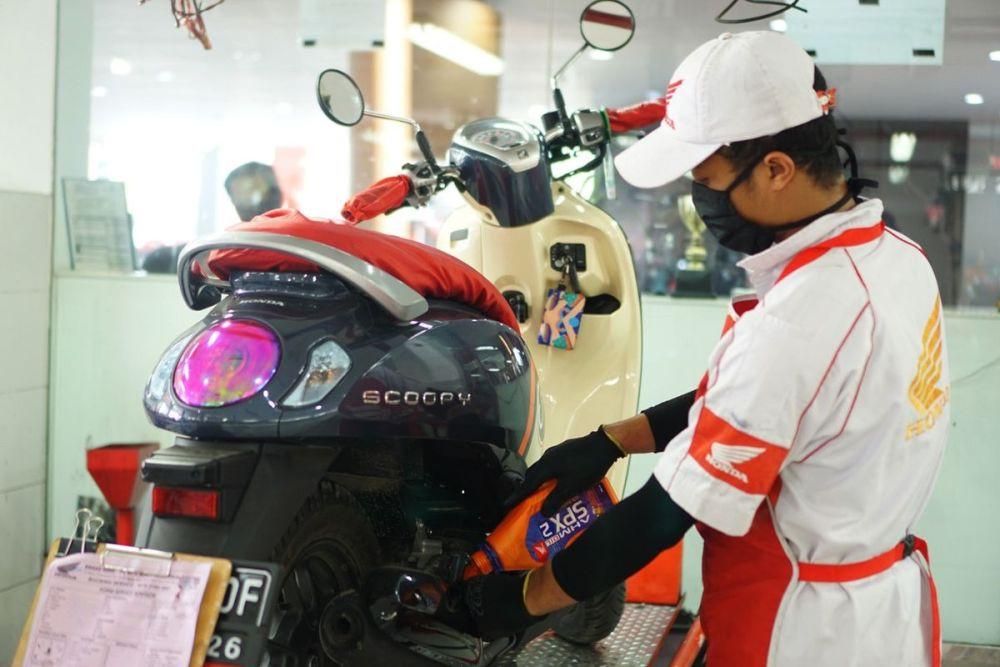 Ganti Oli Motor Idealnya Berapa Bulan Sekali? Begini Anjurannya