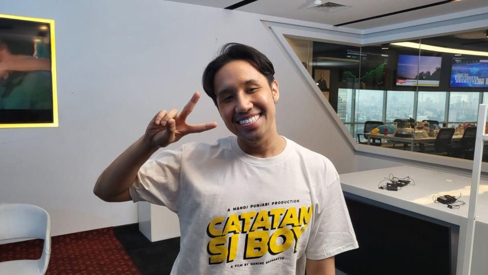 Katta dumbali ayollar porno galereyasi Strip club jinsiy aloqa video