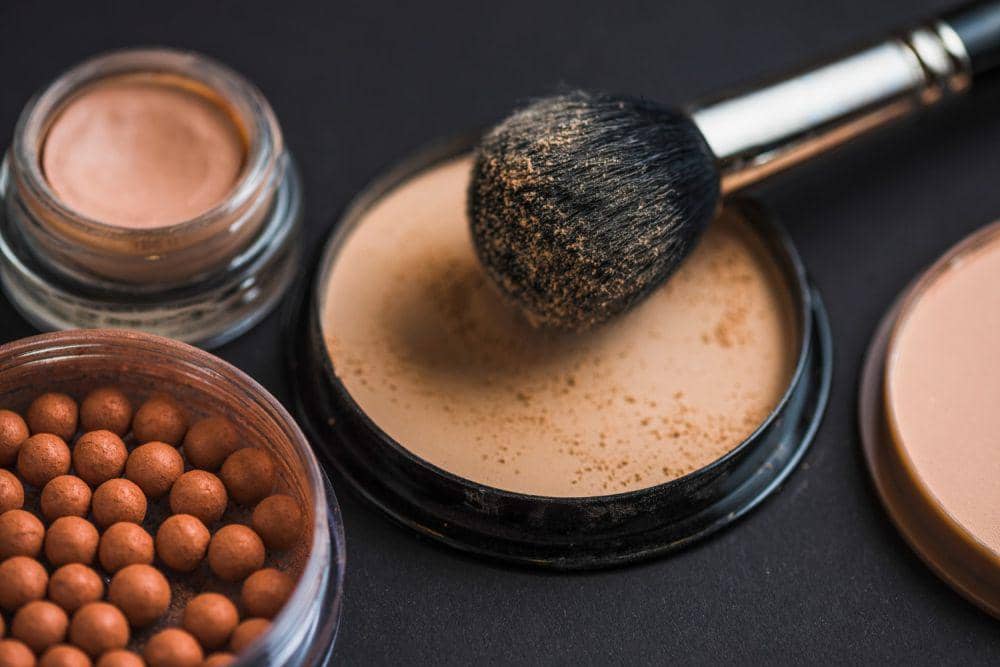 Blurring Powder Bench 5 Produk Blur Powder, Bedak yang Sukses Samarkan Pori | IDN Times