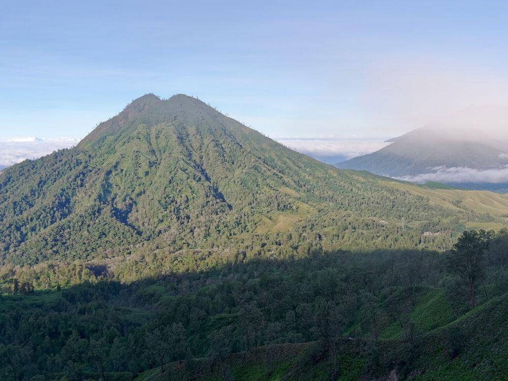 ilustrasi gunung raung (commons.m.wikimedia.org/Jakub Hałun)