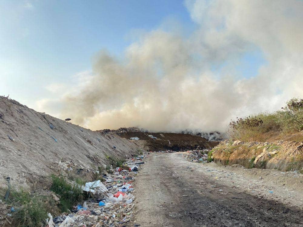 Kebakaran TPA Suwung di Denpasar Selatan berlanjut (Dok.IDN Times/Basarnas Bali)