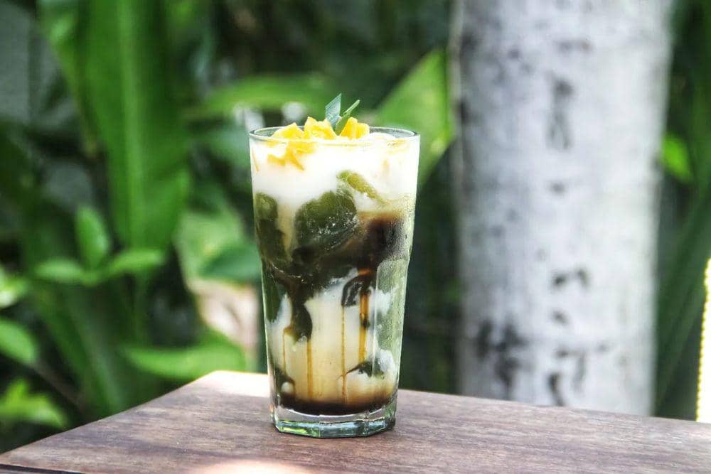 Segelas es daluman yang menyegarkan (Instagram.com/@warungolebali)
