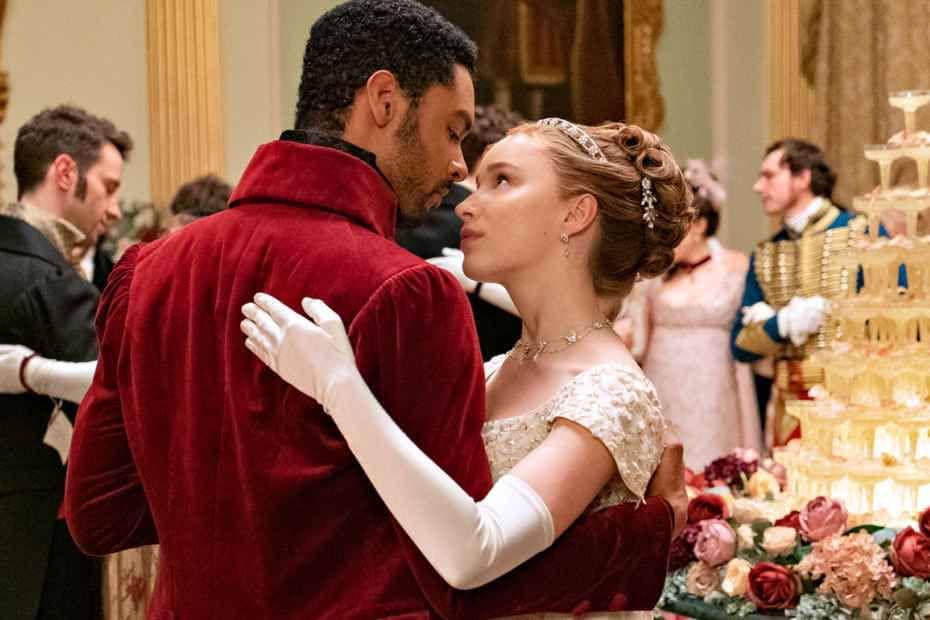 Daphne dan Simon Berdansa di Pesta.(https://www.imdb.com/Bridgerton2020)