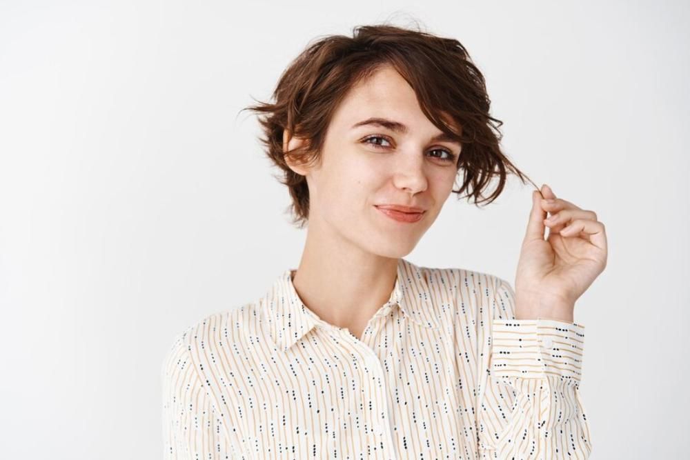 13 Model Rambut Bondol Wanita yang Fresh dan Modis