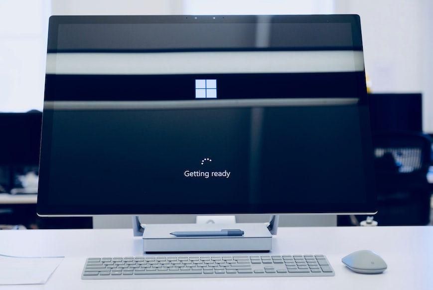 ilustrasi OS Windows (unsplash.com/Johnyvino Photo Library)