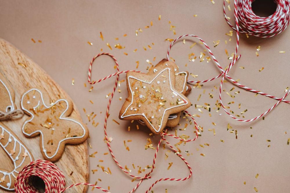 Ilustrasi gingerbread (pexels.com/Olia Danilevich)