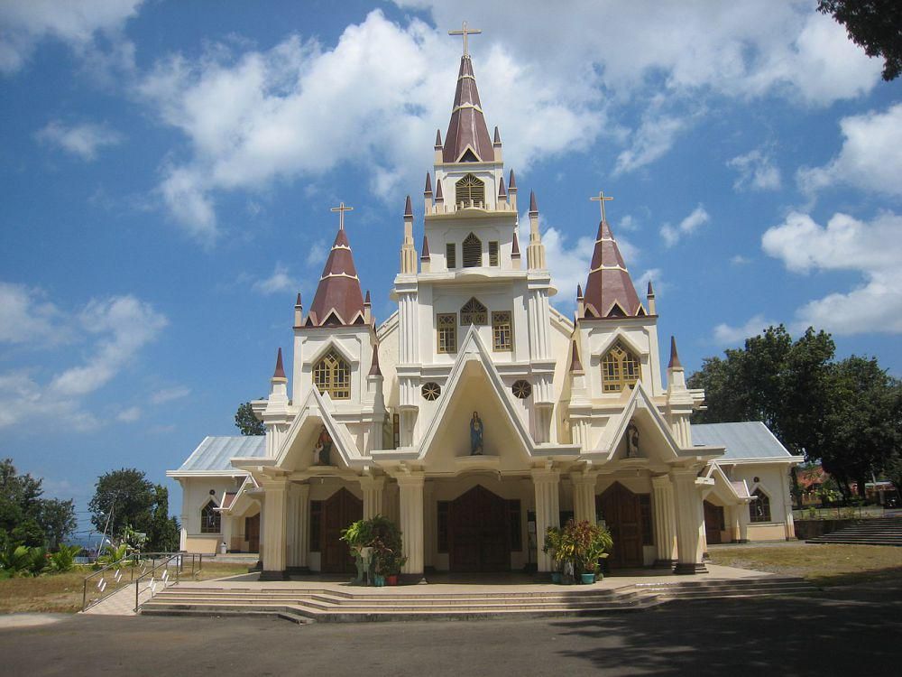 Gereja Katedral Larantuka (commons.wikimedia.org/Avemundi)
