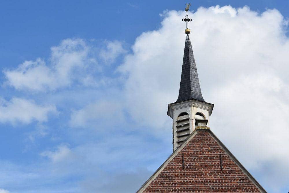 6 Aliran Gereja Kristen Protestan di Indonesia dan Perbedaan | IDN Times