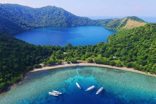 Pulau Satonda (instagram/country_bumpkin_dude)