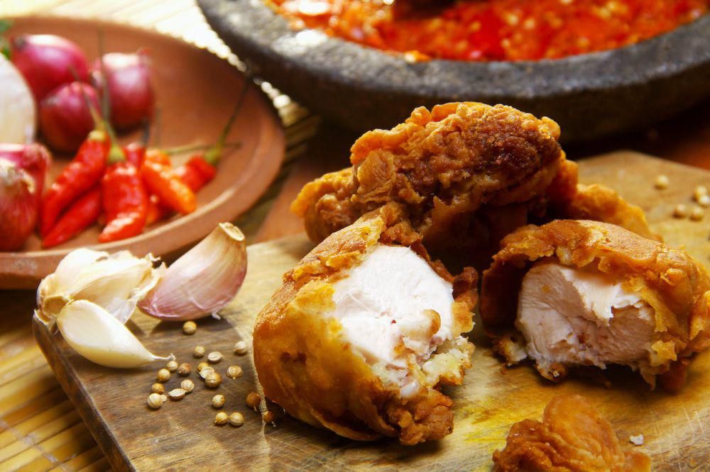 5 Cara Menggunakan Bawang Putih untuk Ayam Goreng Lebih Gurih