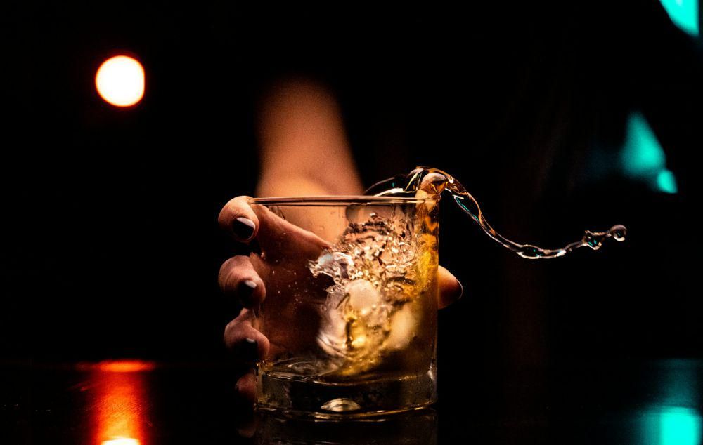 5 Penyakit ini Disebabkan Minum Alkohol Berlebihan, Kenali dan Cegah