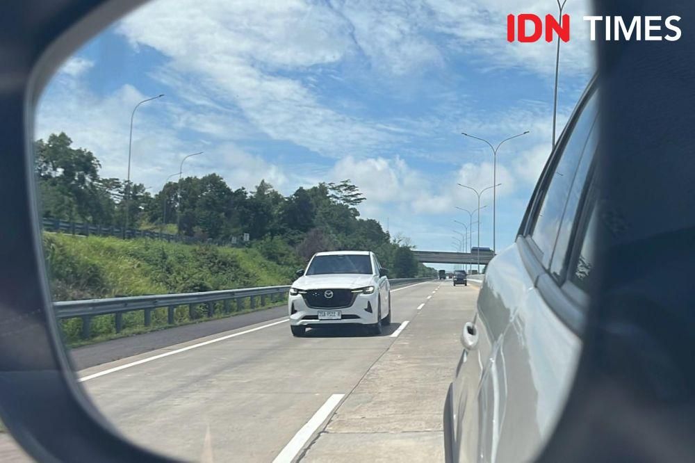 Tim Jalan Pulang melintasi Tol Lampung-Palembang (IDN Times/Dwi Agustiar)